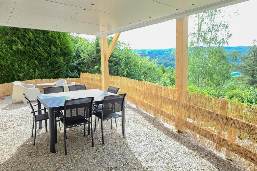 Photo of Patio Balcony in Maisod