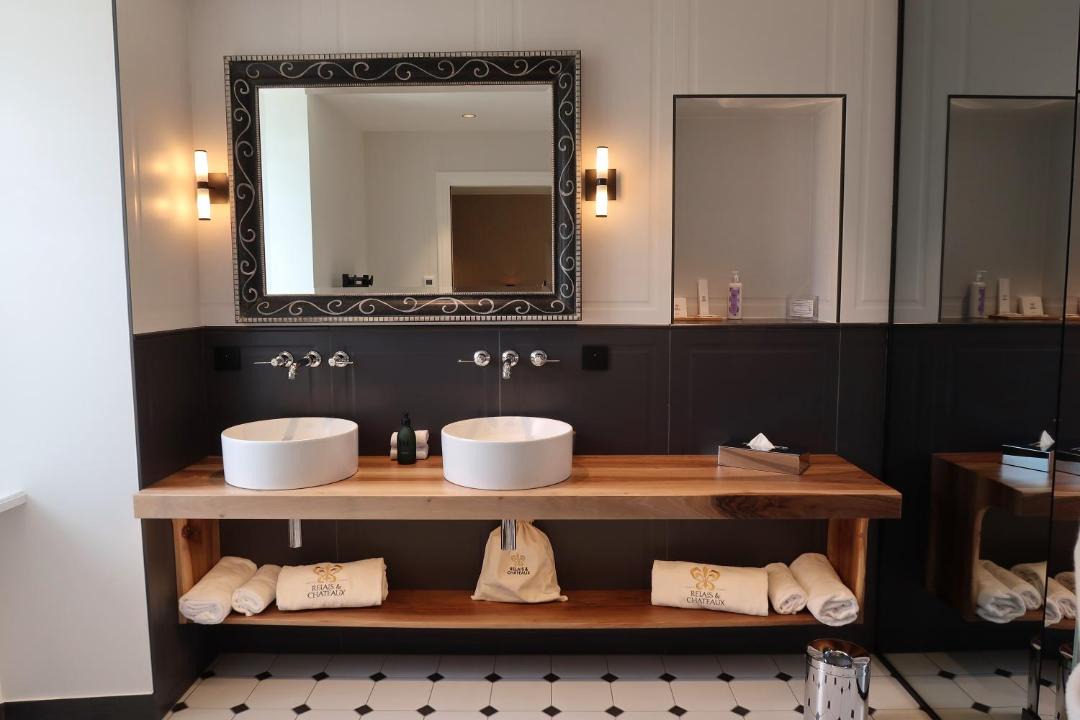Photo of Bathroom in Port-Lesney