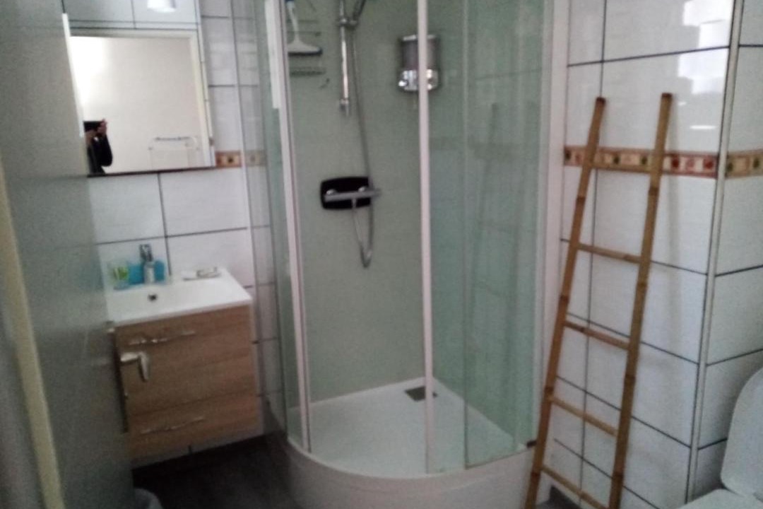 Photo of Bathroom in Premanon