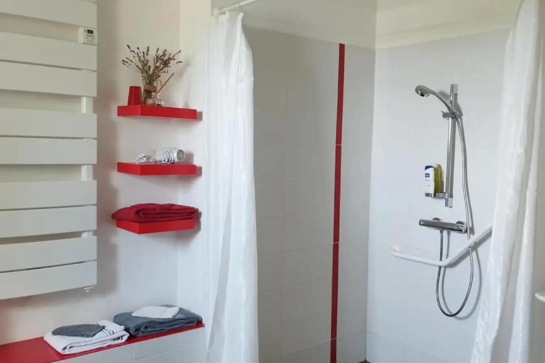 Photo of Bathroom in Charancieu