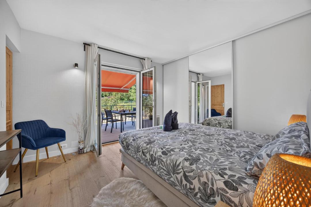 Photo of Bedroom in Saint-Genis-Pouilly