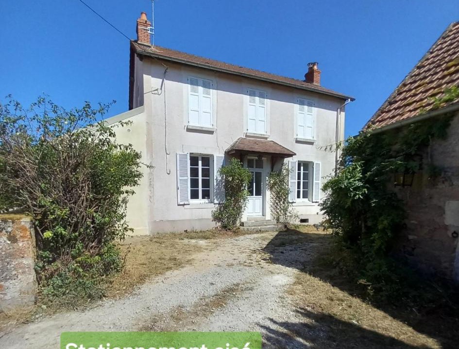 Photo of Others in Avallon