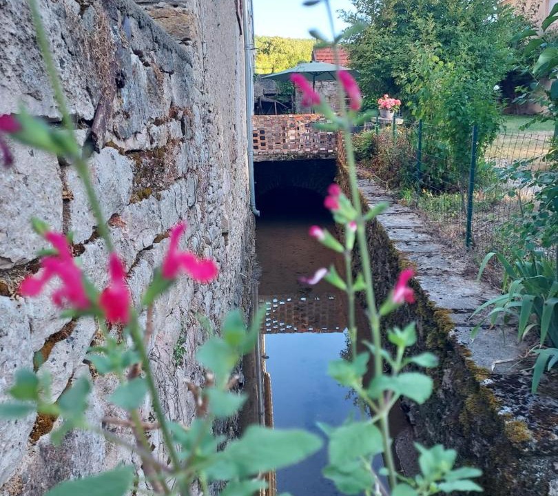 Photo of Others in Saint-Jean-de-Vaux