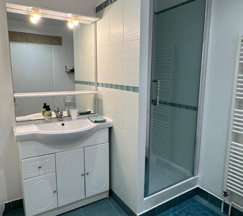 Photo of Bathroom in Saint-Maurice-sur-Dargoire