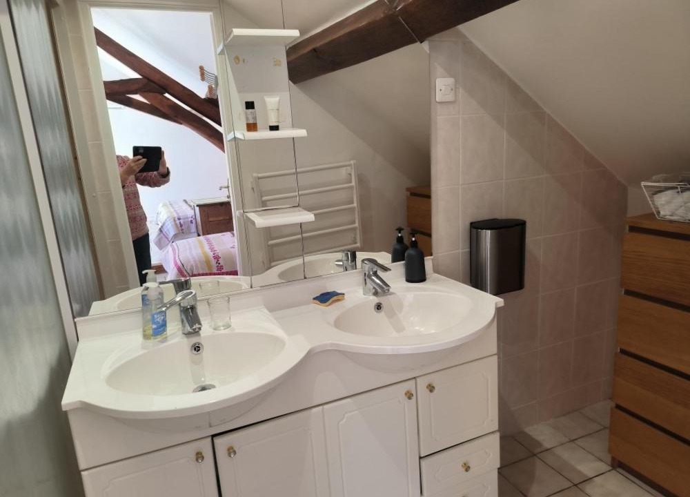 Photo of Bathroom in Mhere