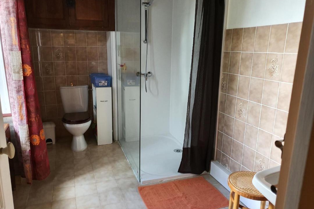 Photo of Bathroom in Mhere
