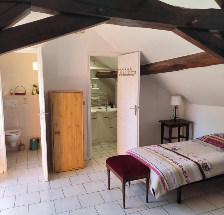 Photo of Bedroom in Mhere