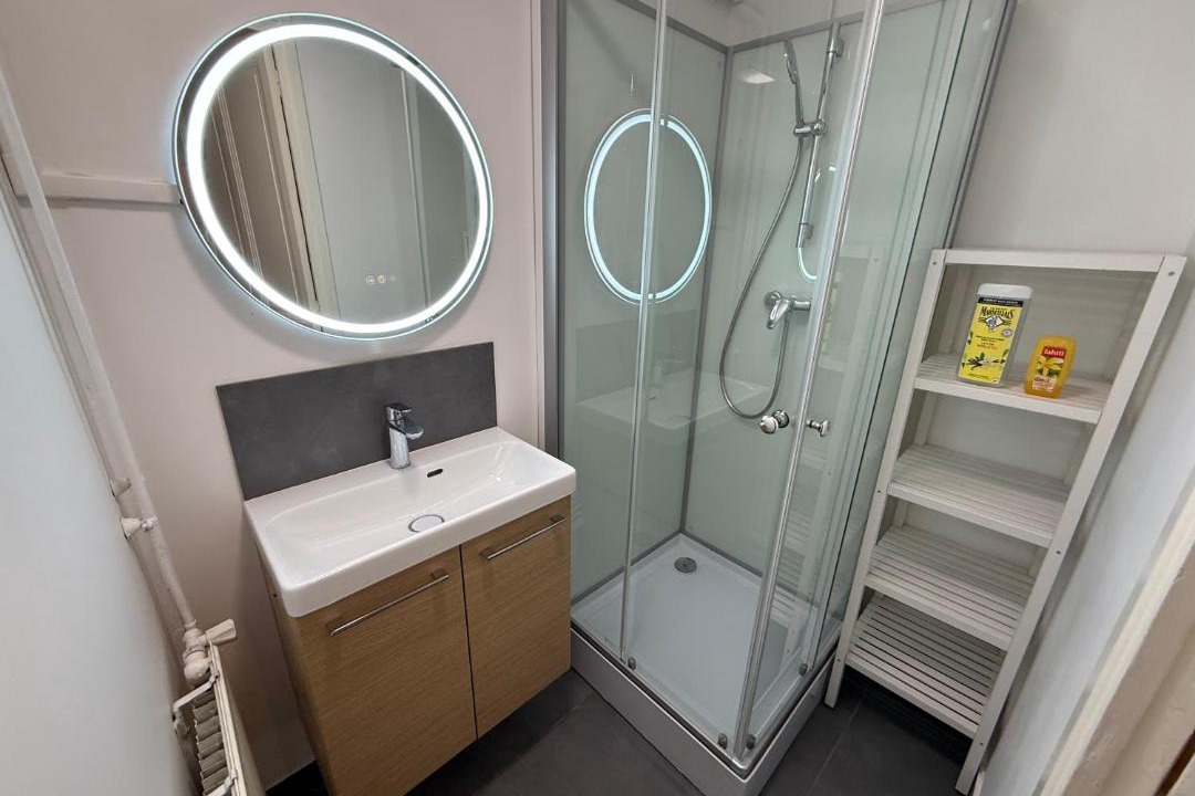 Photo of Bathroom in Noiretable