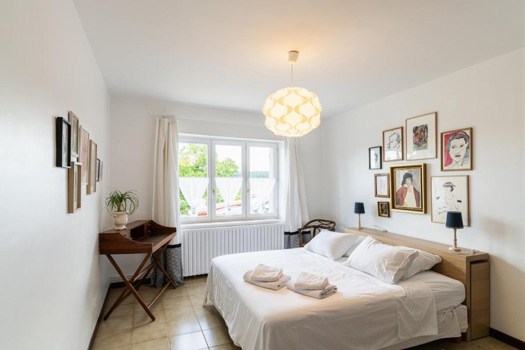 Photo of Bedroom in Menessaire