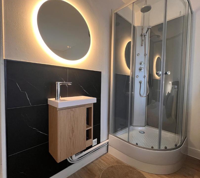Photo of Bathroom in Choisy-le-Roi