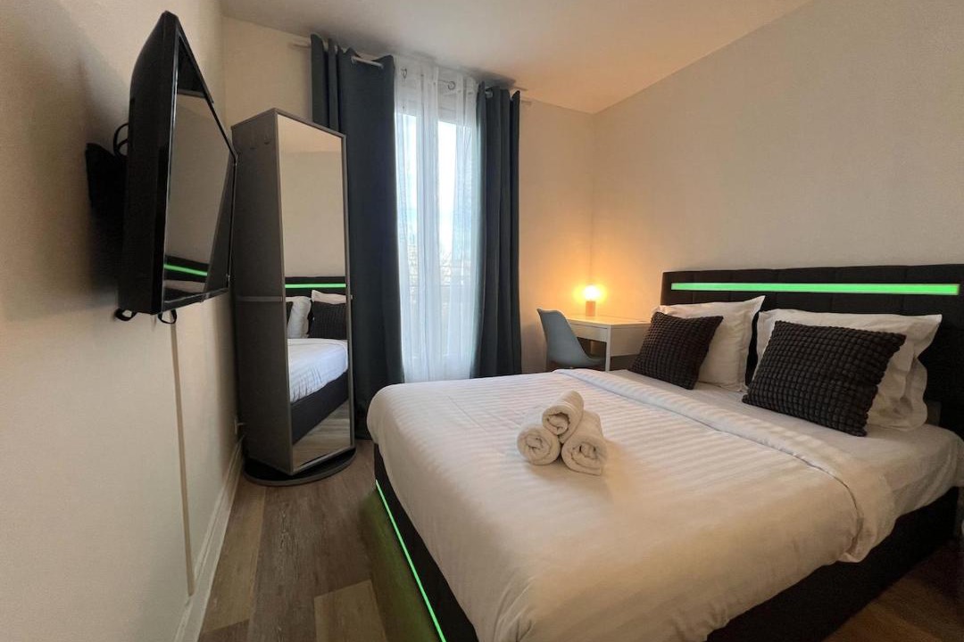 Photo of Bedroom in Choisy-le-Roi