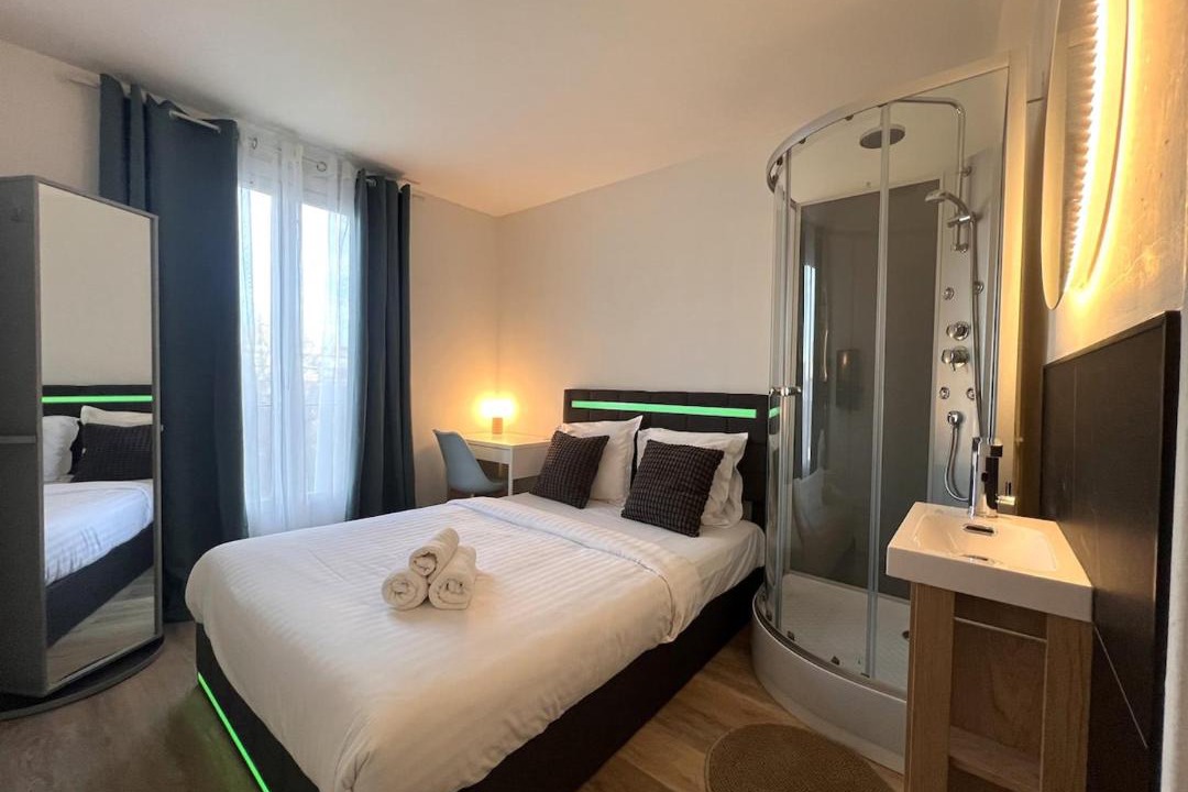 Photo of Bedroom in Choisy-le-Roi