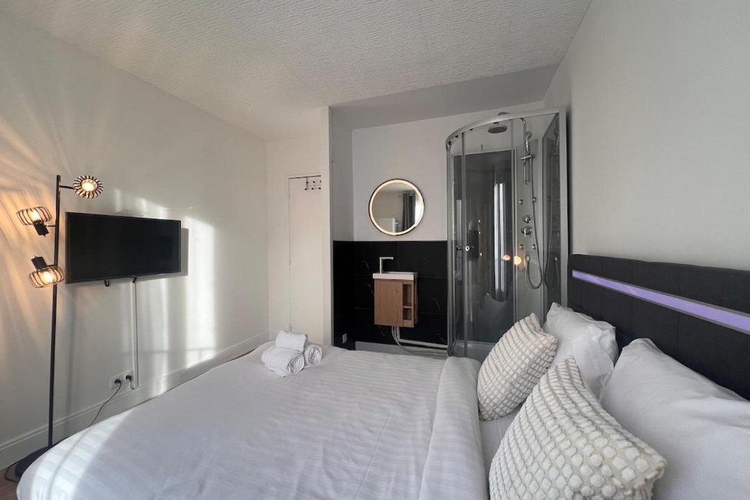 Photo of Bedroom in Choisy-le-Roi
