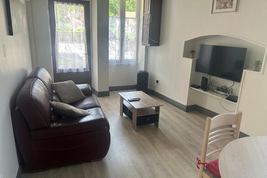Photo of Livingroom in Saint-More
