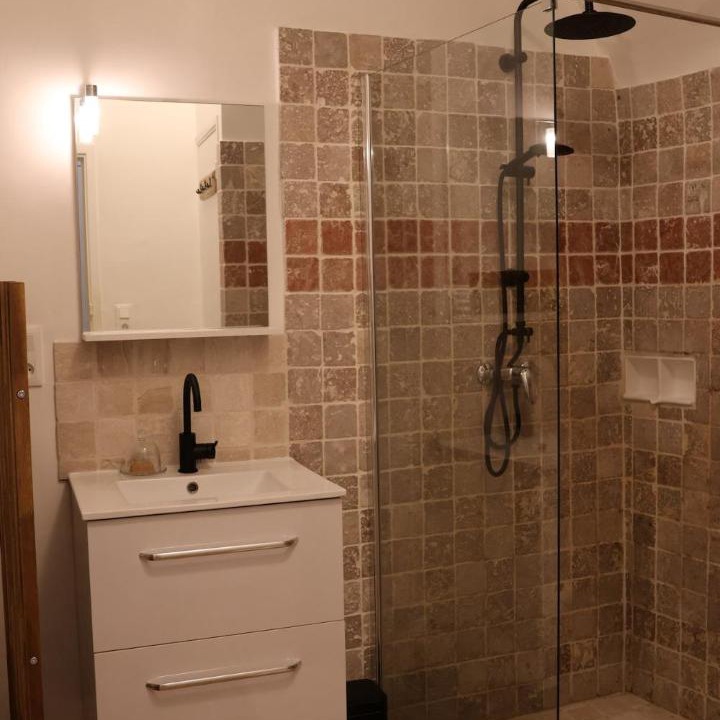 Photo of Bathroom in Villeneuve-de-Berg