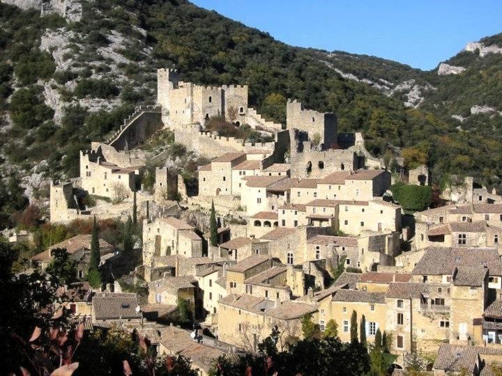 Photo of Buildings in Villeneuve-de-Berg
