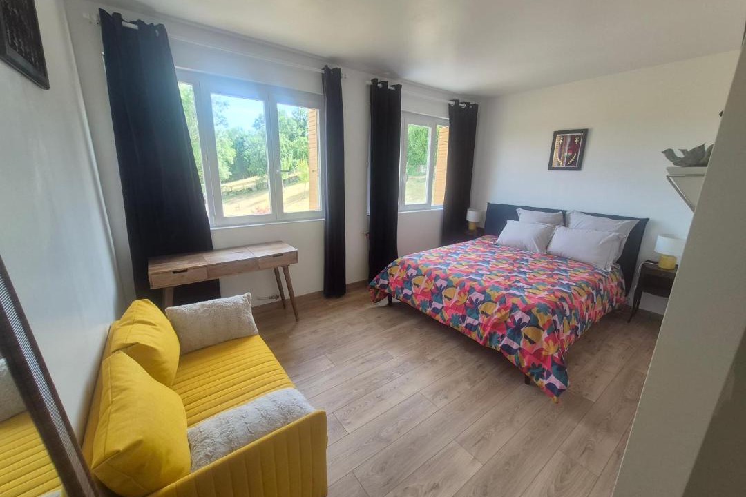 Photo of Bedroom in Saint-Maur