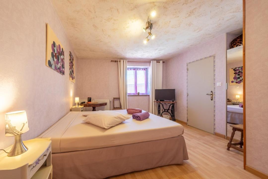 Photo of Bedroom in Saint-Paul