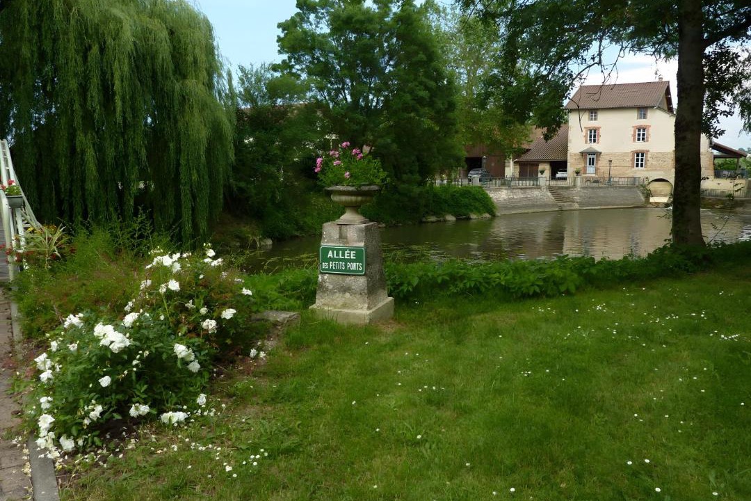 Photo of Others in Lescheroux
