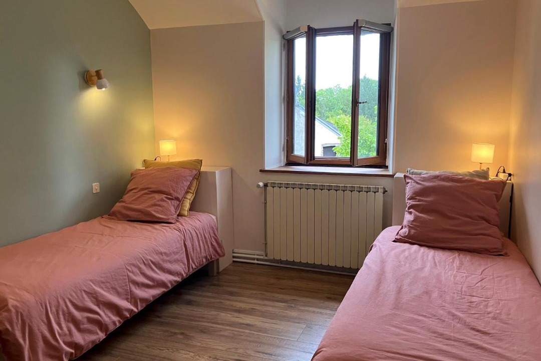 Photo of Bedroom in Moux-en-Morvan