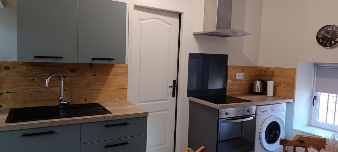 Photo of Kitchen in Scey-sur-Saone-et-Saint-Albin