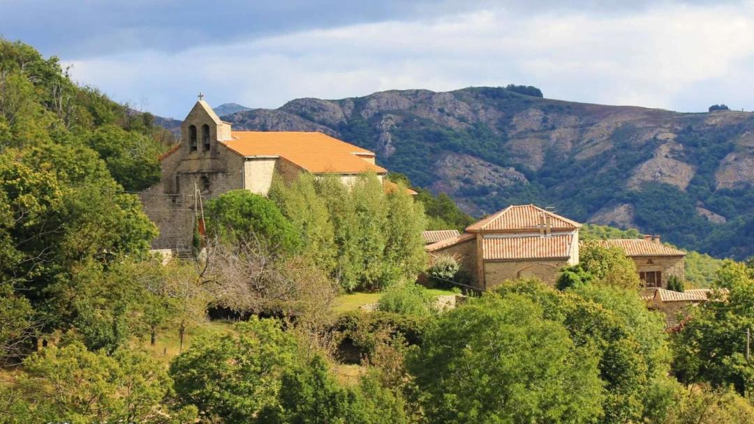 Photo of Buildings in Aizac