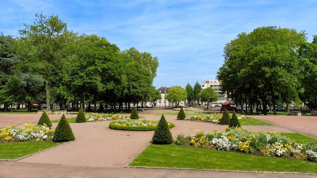 Photo of Others in Nevers