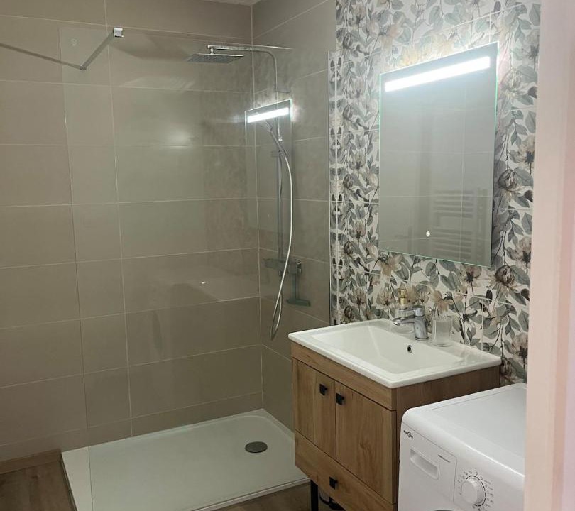 Photo of Bathroom in Limony