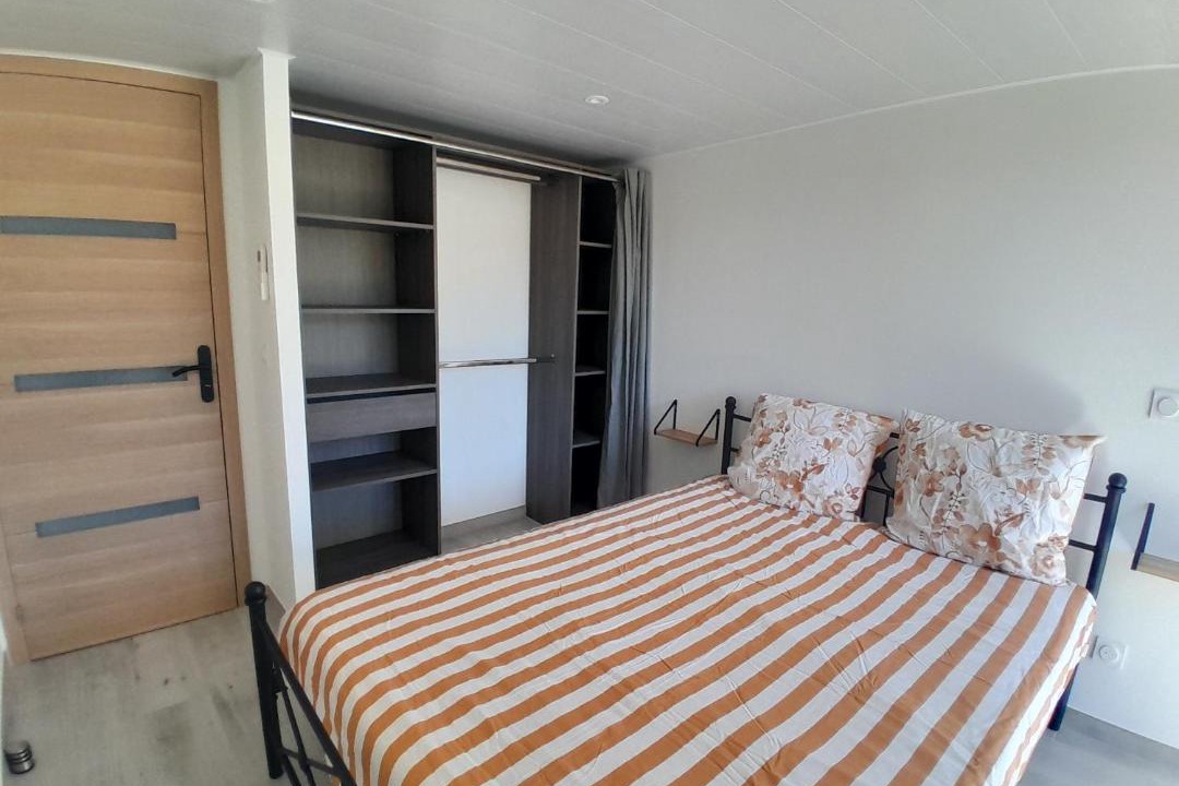 Photo of Bedroom in Gilhoc-sur-Ormeze