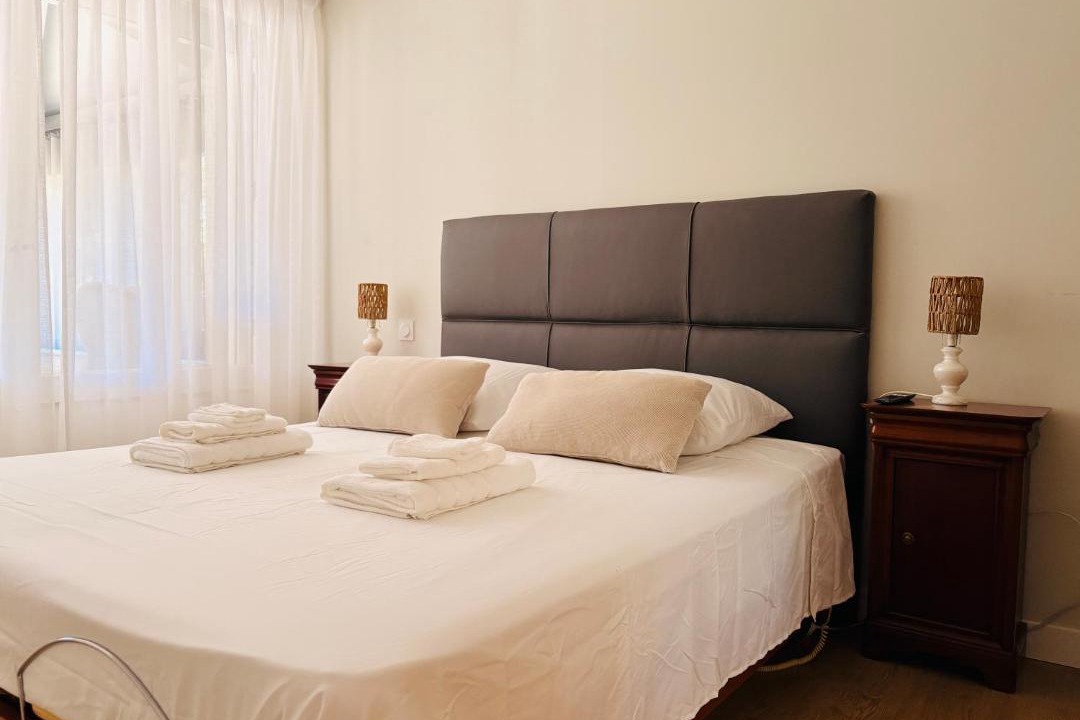 Photo of Bedroom in Crest