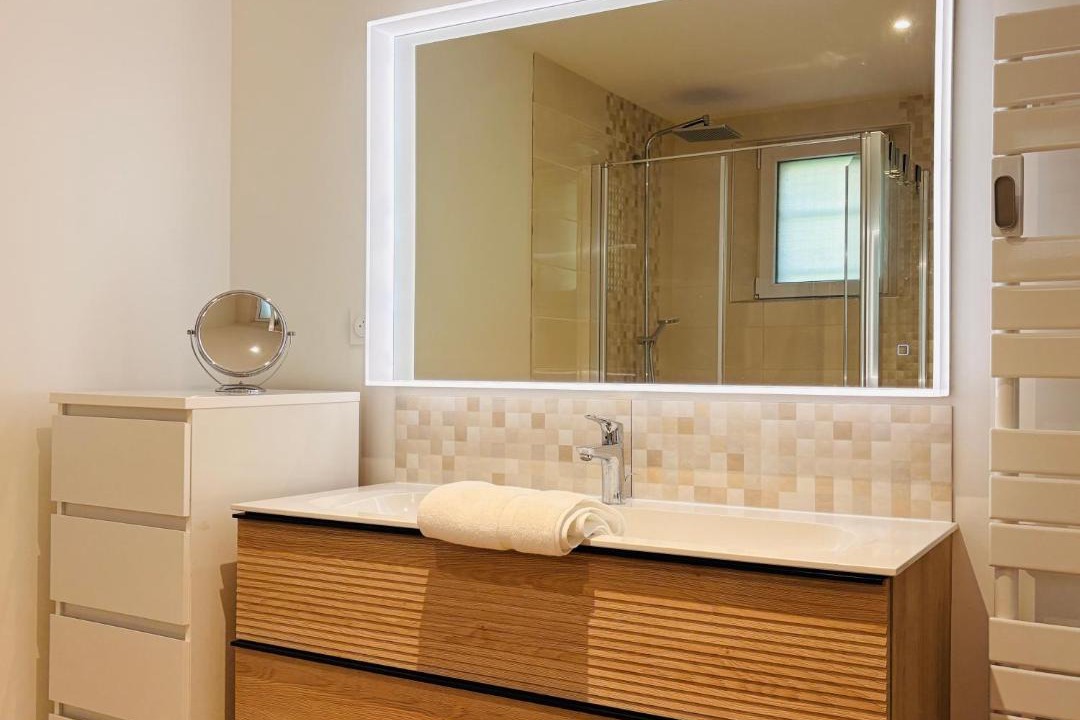 Photo of Bathroom in Crest
