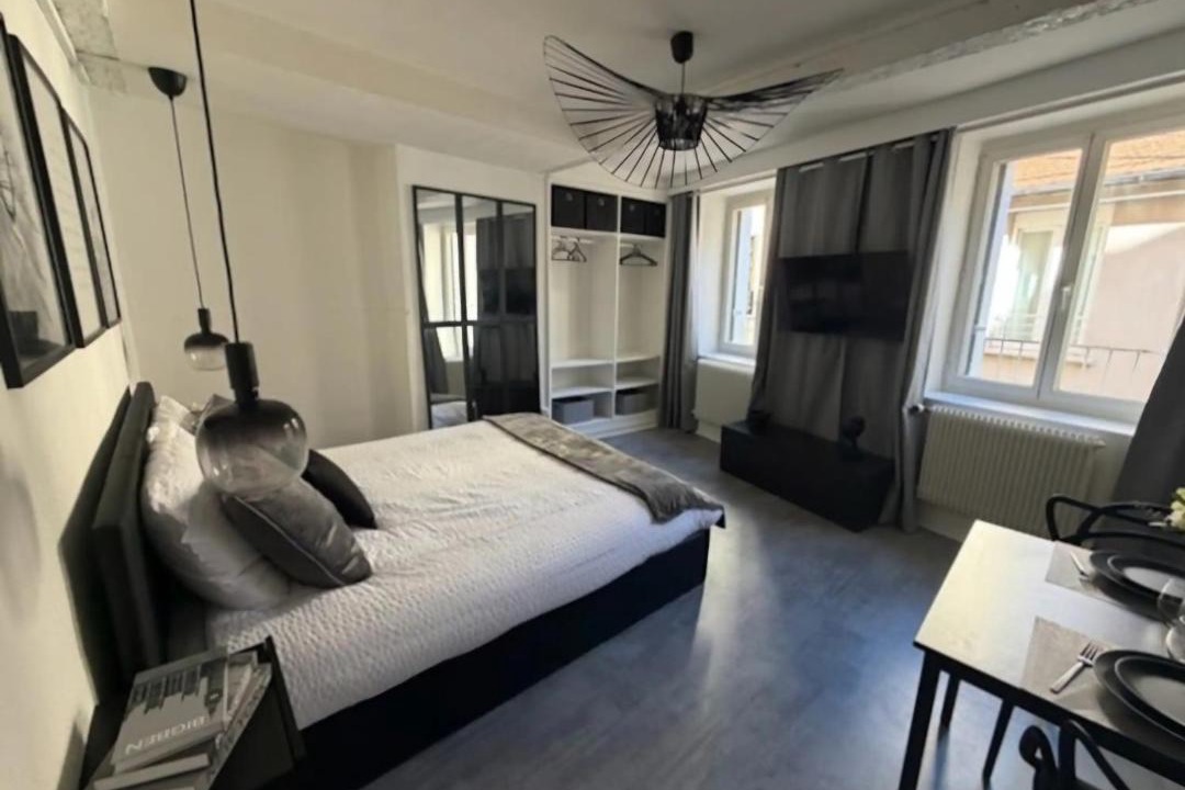 Photo of Bedroom in Issoire