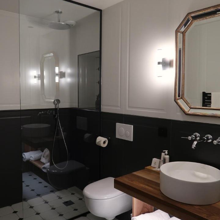Photo of Bathroom in Port-Lesney
