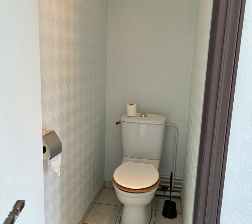 Photo of Bathroom in Druyes-les-Belles-Fontaines