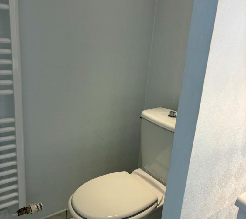 Photo of Bathroom in Druyes-les-Belles-Fontaines