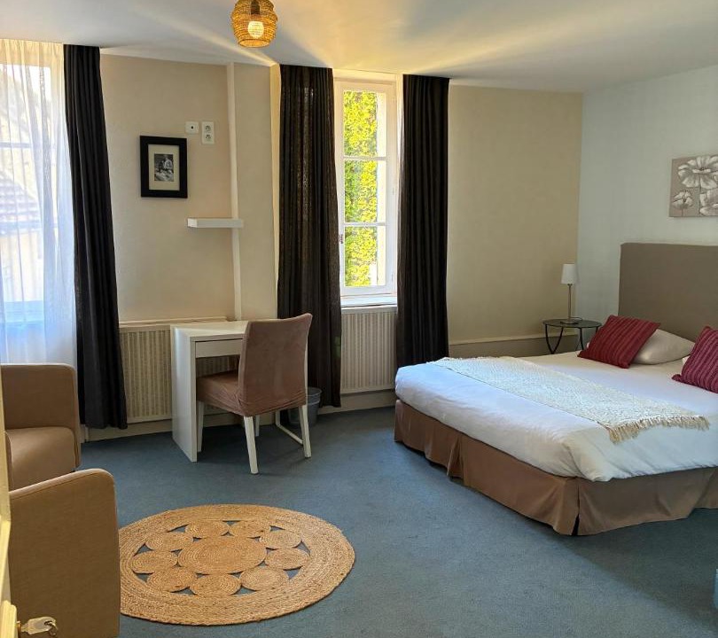 Photo of Bedroom in Druyes-les-Belles-Fontaines