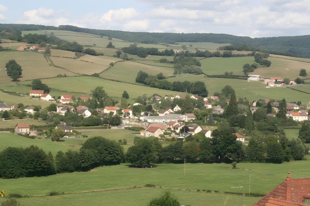 Photo of Others in Saint-Symphorien-de-Marmagne