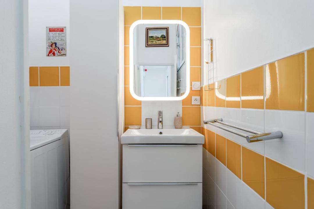 Photo of Bathroom in Entrechaux