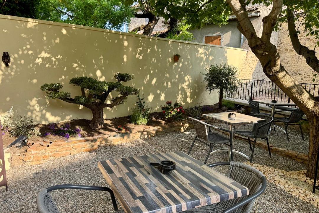 Photo of Others in Visan