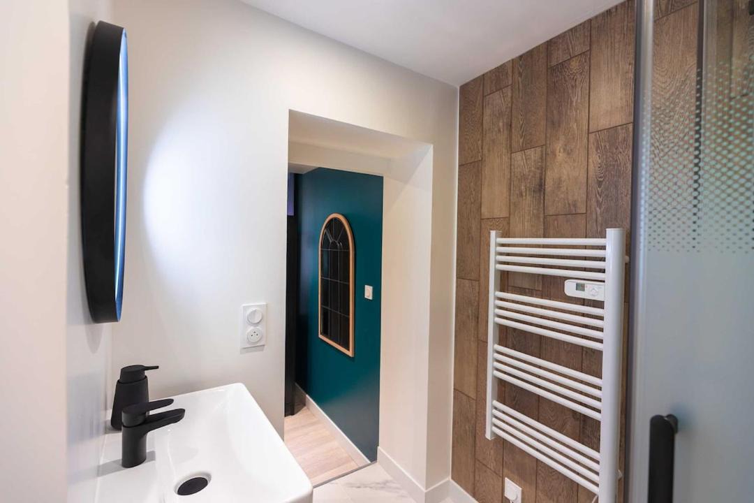 Photo of Bathroom in Autun