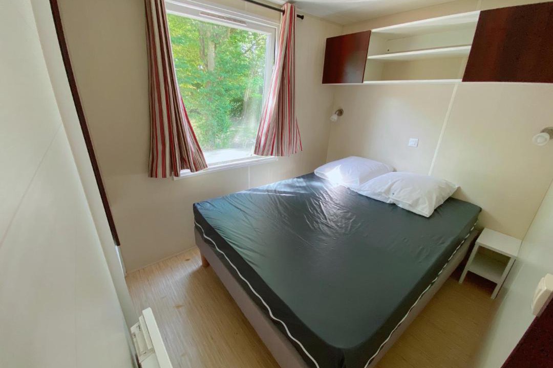 Photo of Bedroom in Manthes