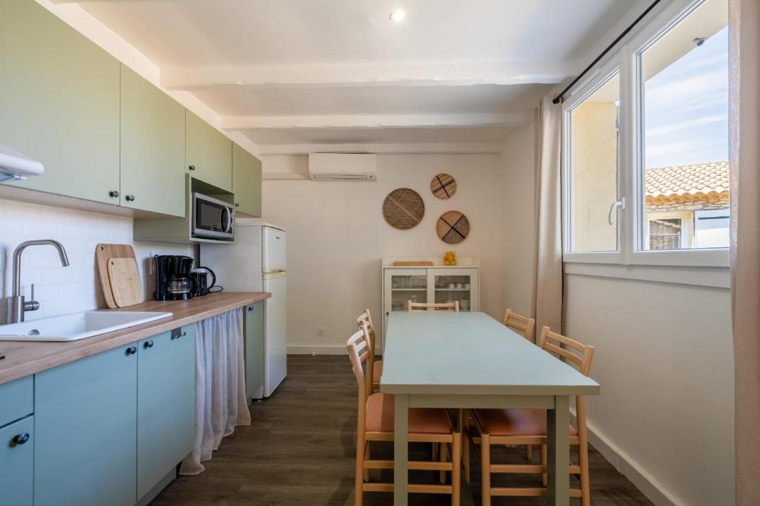 Photo of Kitchen in La Roque-sur-Pernes