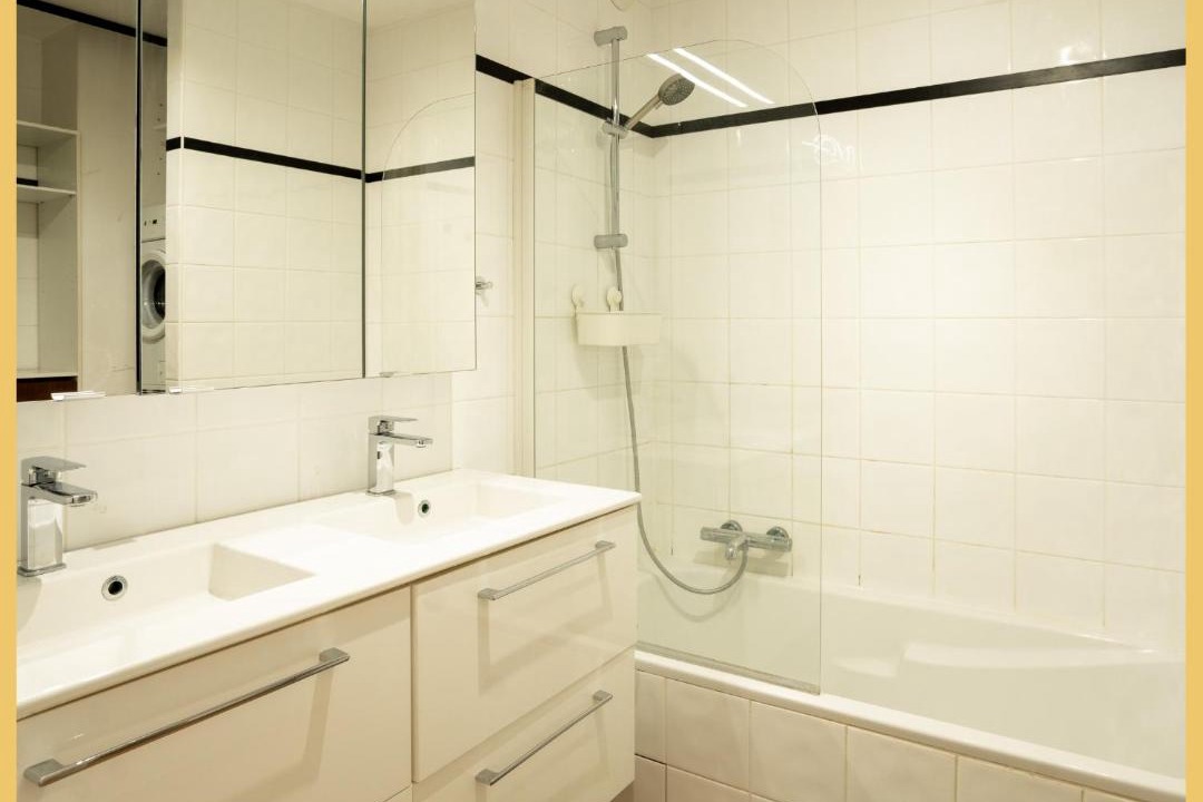 Photo of Bathroom in Reignier-Esery