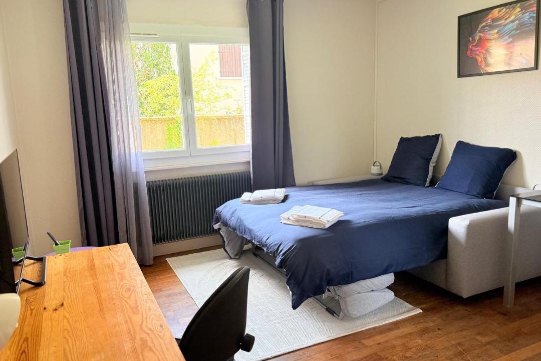Photo of Bedroom in Charnay-les-Macon