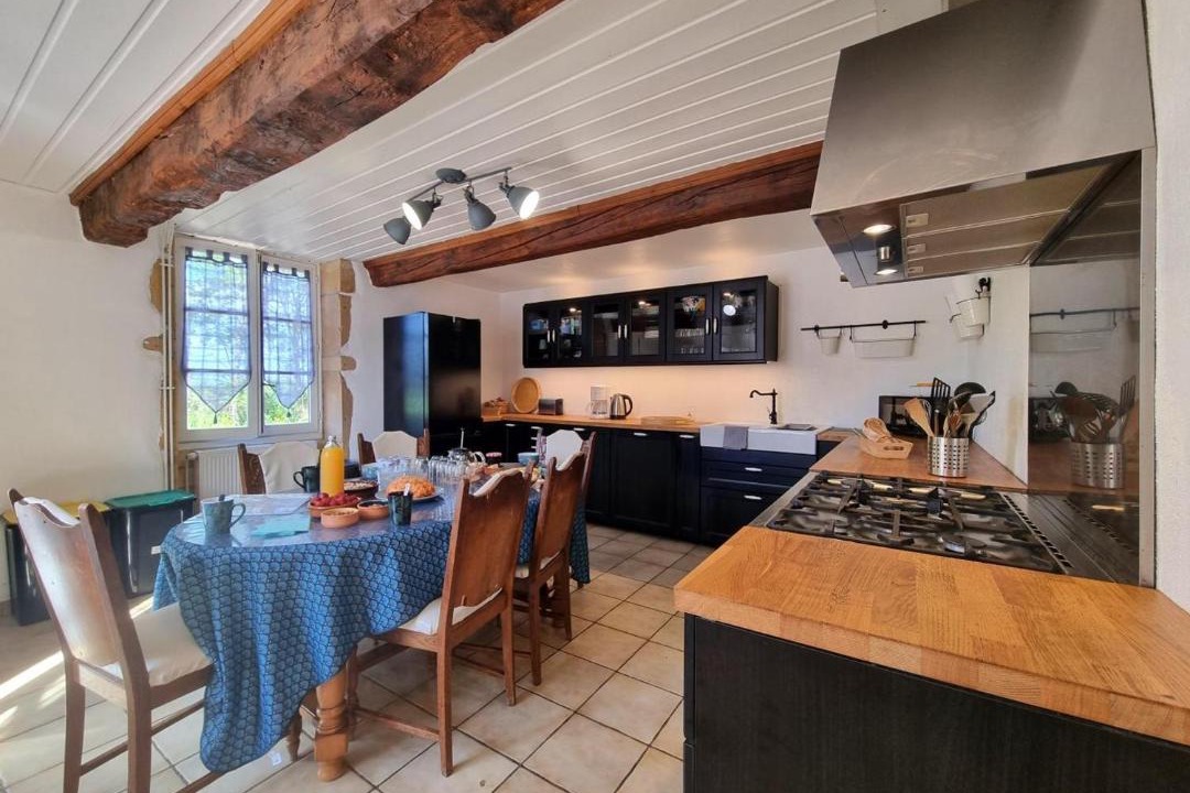 Photo of Kitchen in Saint-Hilaire-sous-Charlieu