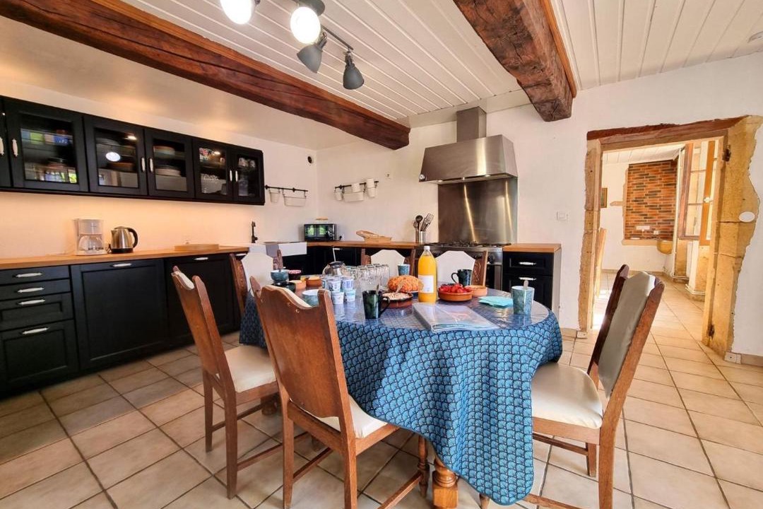 Photo of Kitchen in Saint-Hilaire-sous-Charlieu