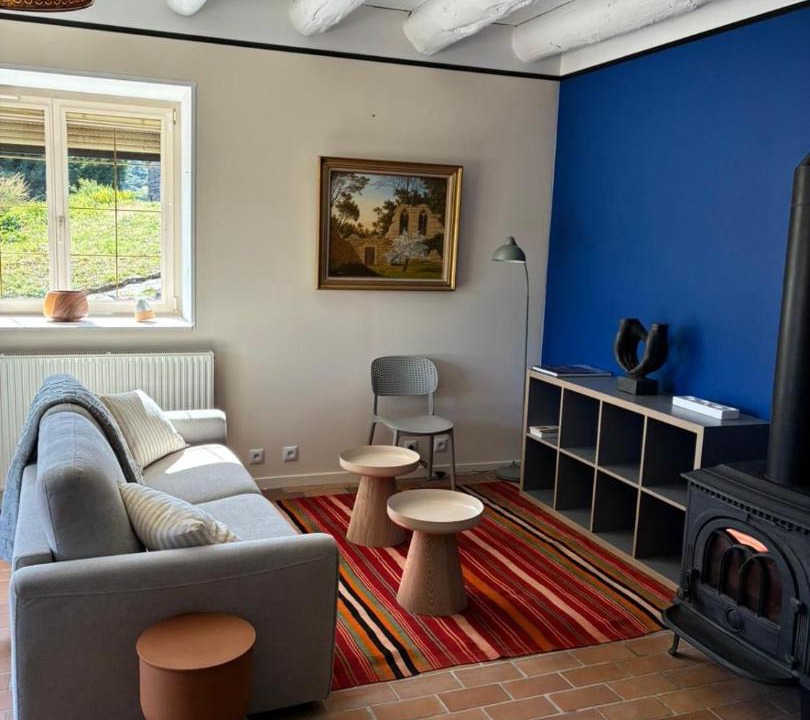 Photo of Livingroom in Saint-Ilpize