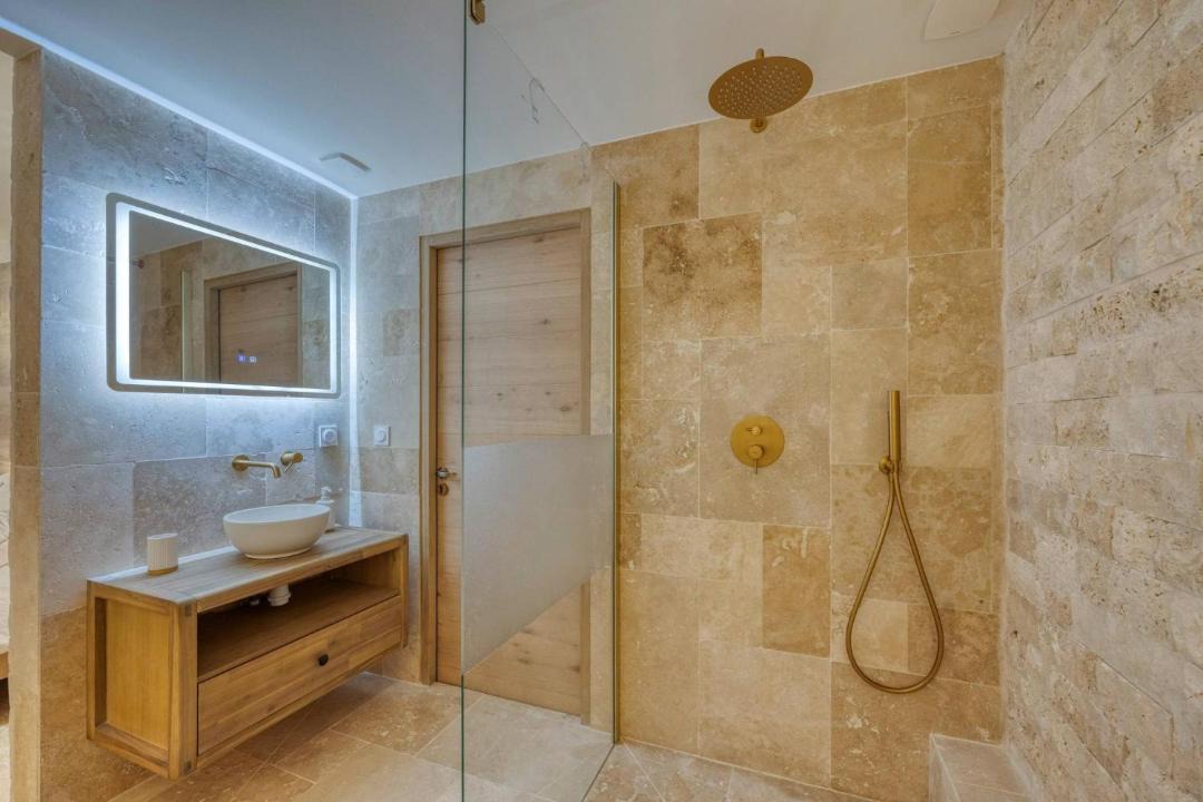 Photo of Bathroom in Saint-Martin-d'Heres