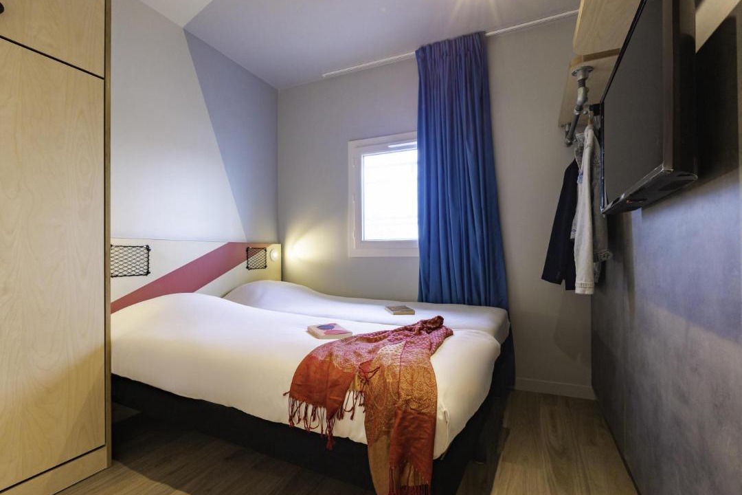 Photo of Bedroom in Villemomble