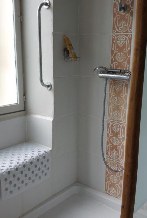 Photo of Bathroom in Entrains-sur-Nohain